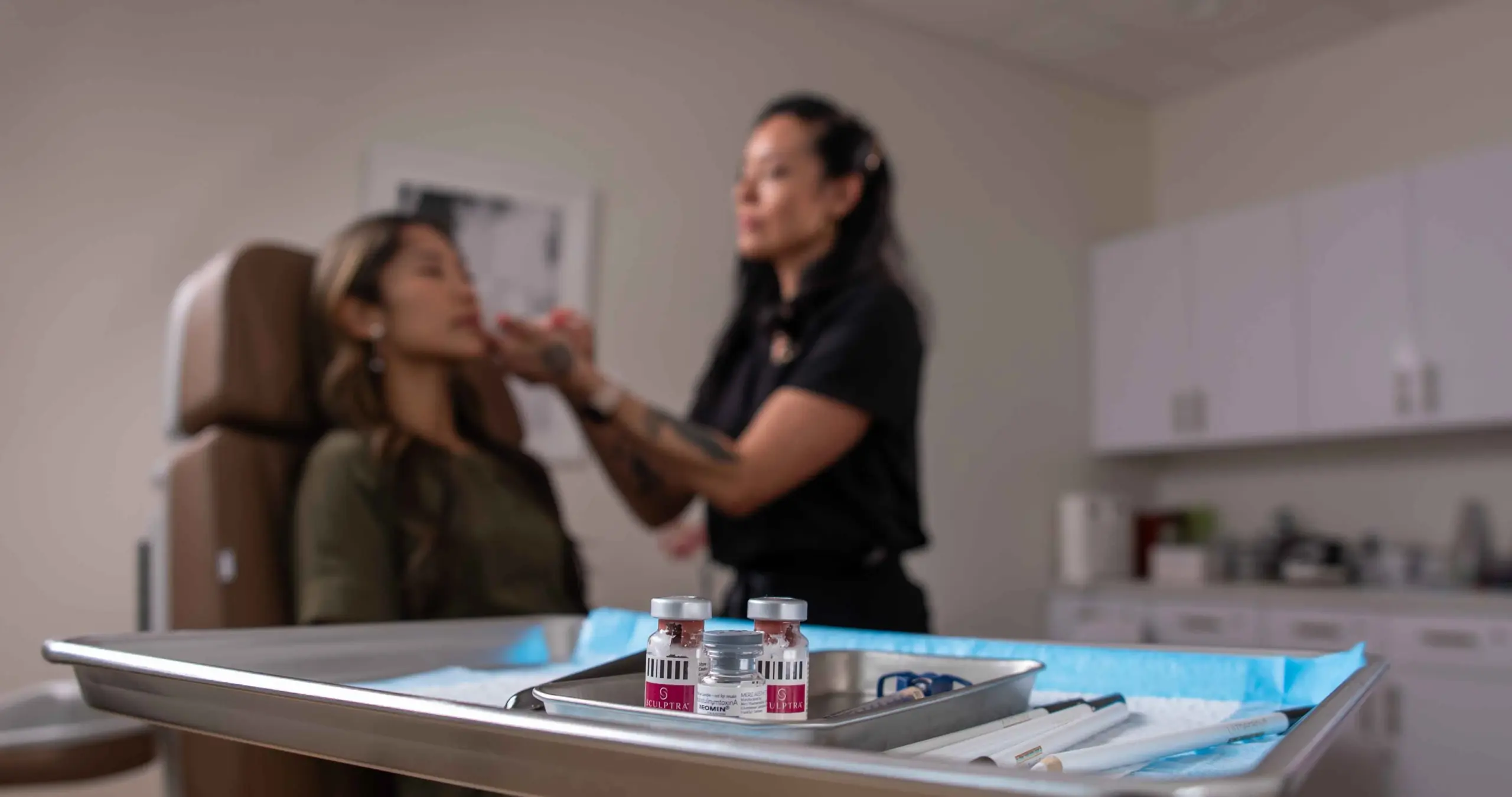 A woman gets Fillers